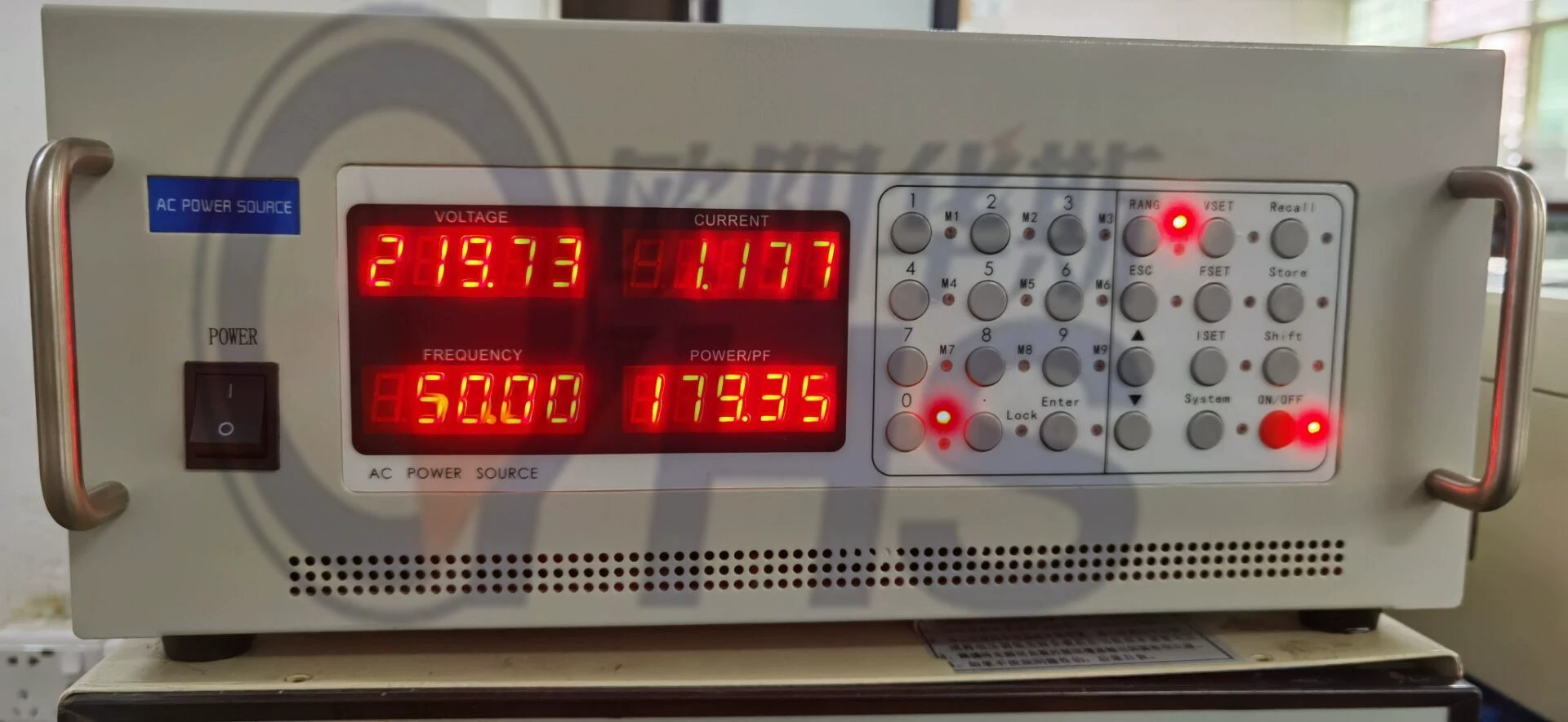 Программно-управляемый источник питания переменной частоты | Настольный программируемый источник питания переменной частоты | Выход 50 Гц/220 В | 60 Гц/220 В | Доставка