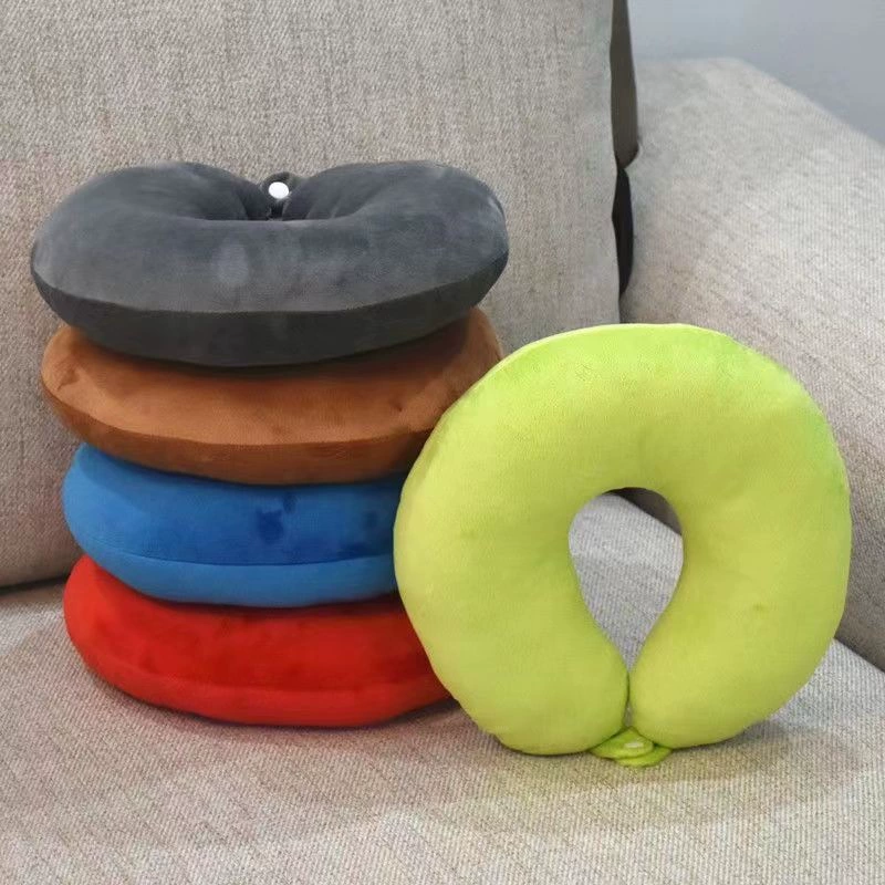 Подушка для шеи U-образная, однотонная, случайный цвет, с застежкой, рекламный сувенир, можно нанести логотип, защита шеи, полиэфирное волокно