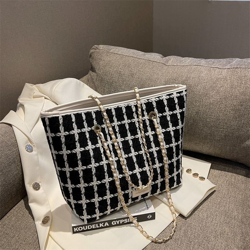 初甜新款高级感格子大包包女2022新款大容量通勤秋冬托特包