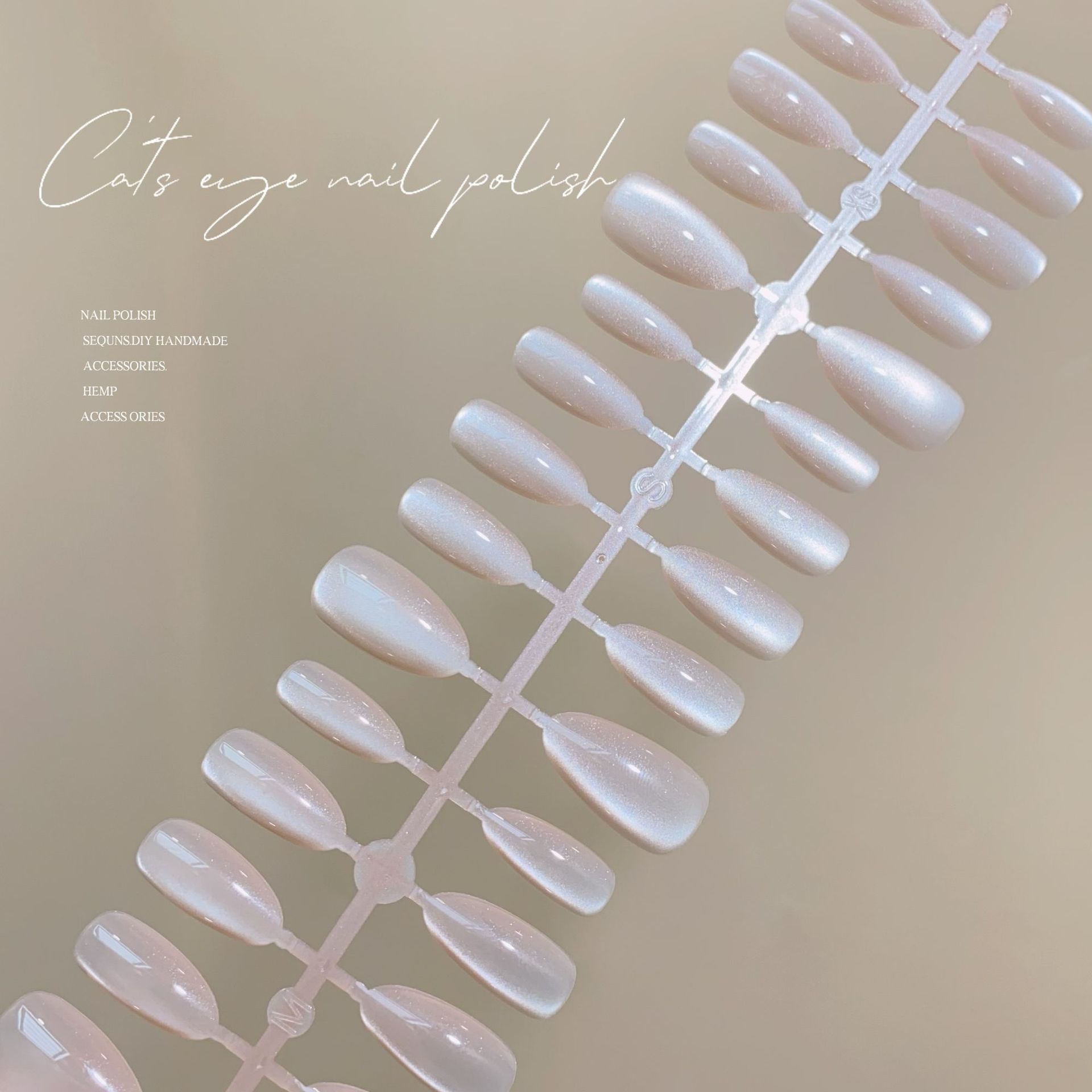 Manicure de color sólido nuevo polvo desnudo corto de almendras ojo de gato usar uñas de alto nivel de sensación blanca manicure falsas productos terminados al por mayor