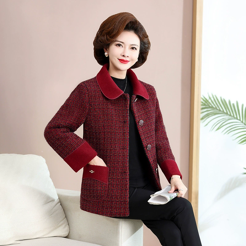 Xinxin Jia Demi-Season Short Down Jacket for Mothers, Cozy Velvet Wool Coat for Middle-Aged Women