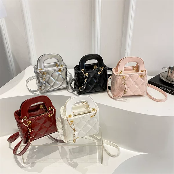 Wholesale Korean Style Plaid Handheld Small Square Bag Women's Bag 2025 Summer New Style Light Luxury Style Shoulder Bag Commuter Crossbody Bag
