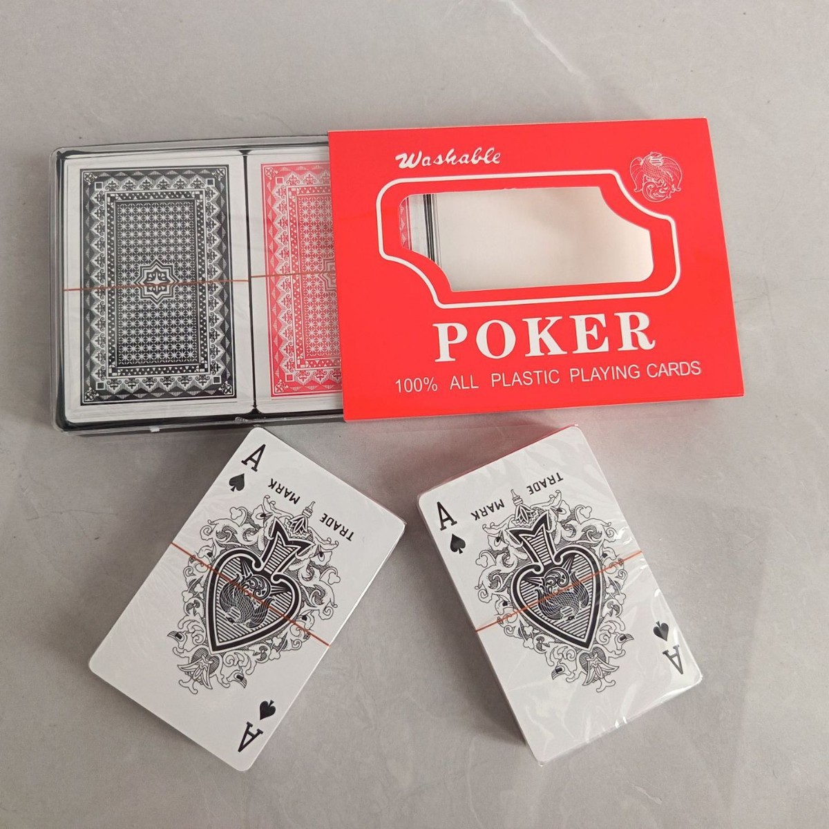 Fabricante directo POKER28 seda blanco tarjeta de plástico no desgarrida resistente al agua gramo esmerilado lavado con agua pequeña fuente de PVC póquer