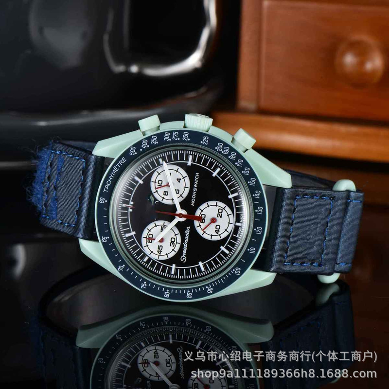 2025 Foreign Trade Hot-Selling Couple Watch Moon Joint Model Space Moon Landing Mission Six-Pin Chronograph Quartz Watch 2025 Foreign Trade Hot-Selling Couple Watch Moon Joint Model Space Moon Landing Mission Six-Pin Chronograph Quartz Watch