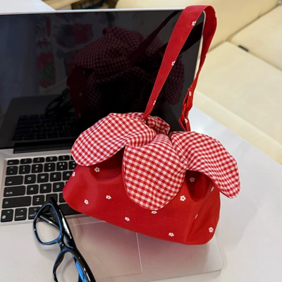 Original cute red floral: Car tissue box/set