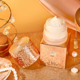 液态精华;面霜;口红