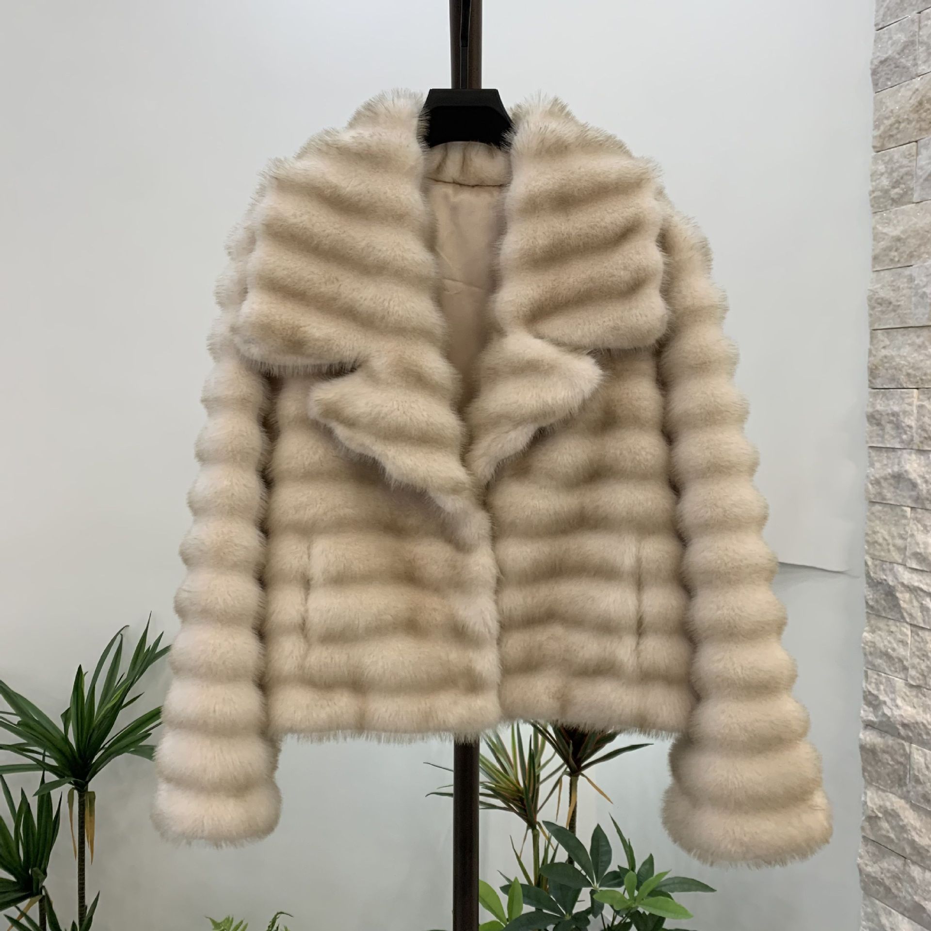 Women's Clothing Autumn and Winter New Retro Rex Rabbit Fur Chinchilla Fur Coat Women's High end Young Fur Short Style_voghion.com