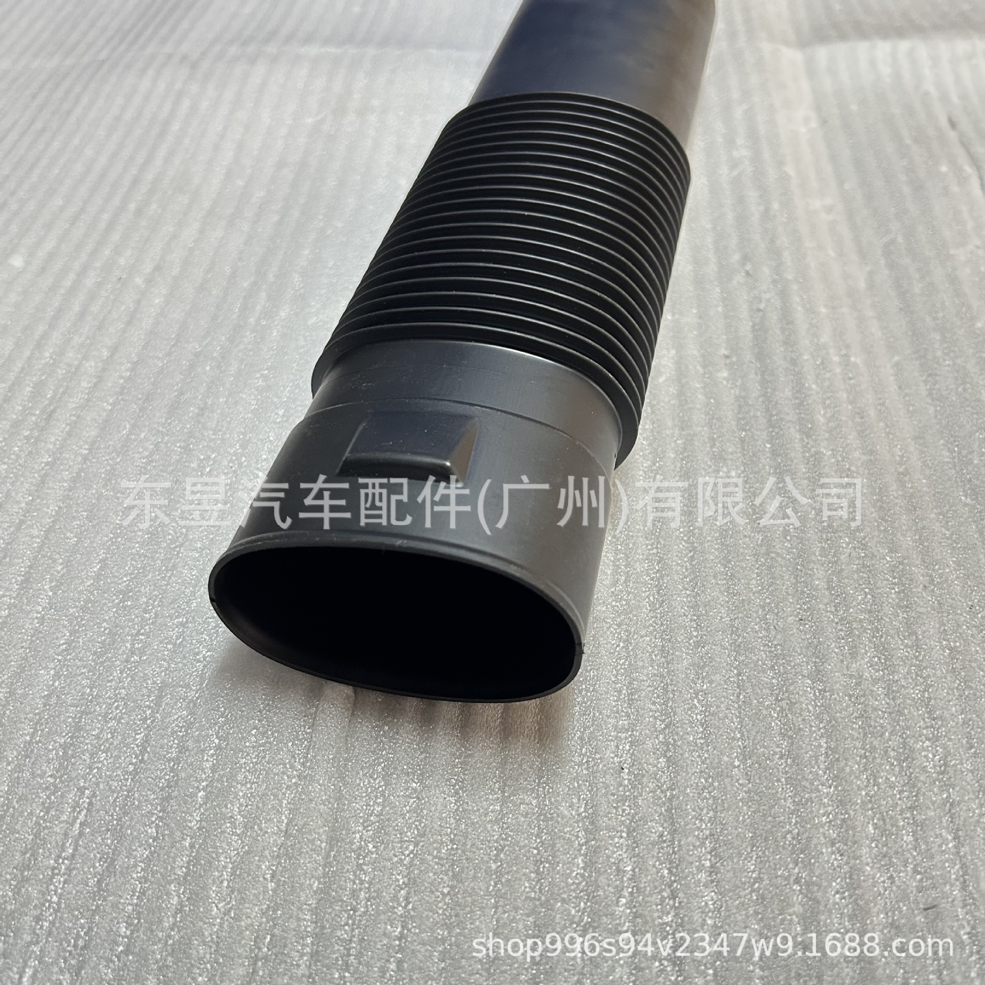 Suitable for Mercedes-Benz 116 117 engine intake pipe 1170940382 1170941982 1170941682