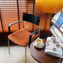 中古餐椅轻奢高级感家用设计师椅子实木扶手软包简约休闲靠背凳子
