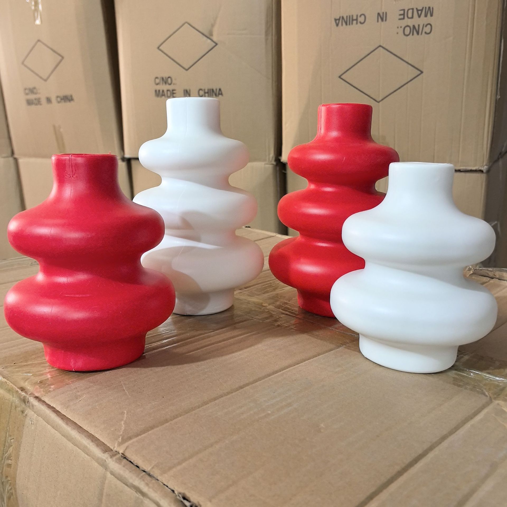 北欧桌面白色塑料小花瓶家居插花花器客厅创意简约装饰品瓶子摆件