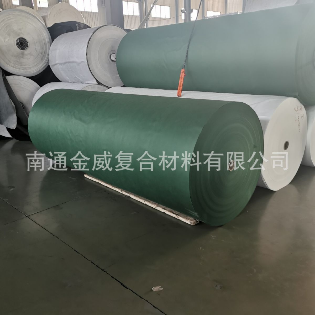 最大可达3.3米宽PP纺粘无纺布 克重、颜色按要求生产