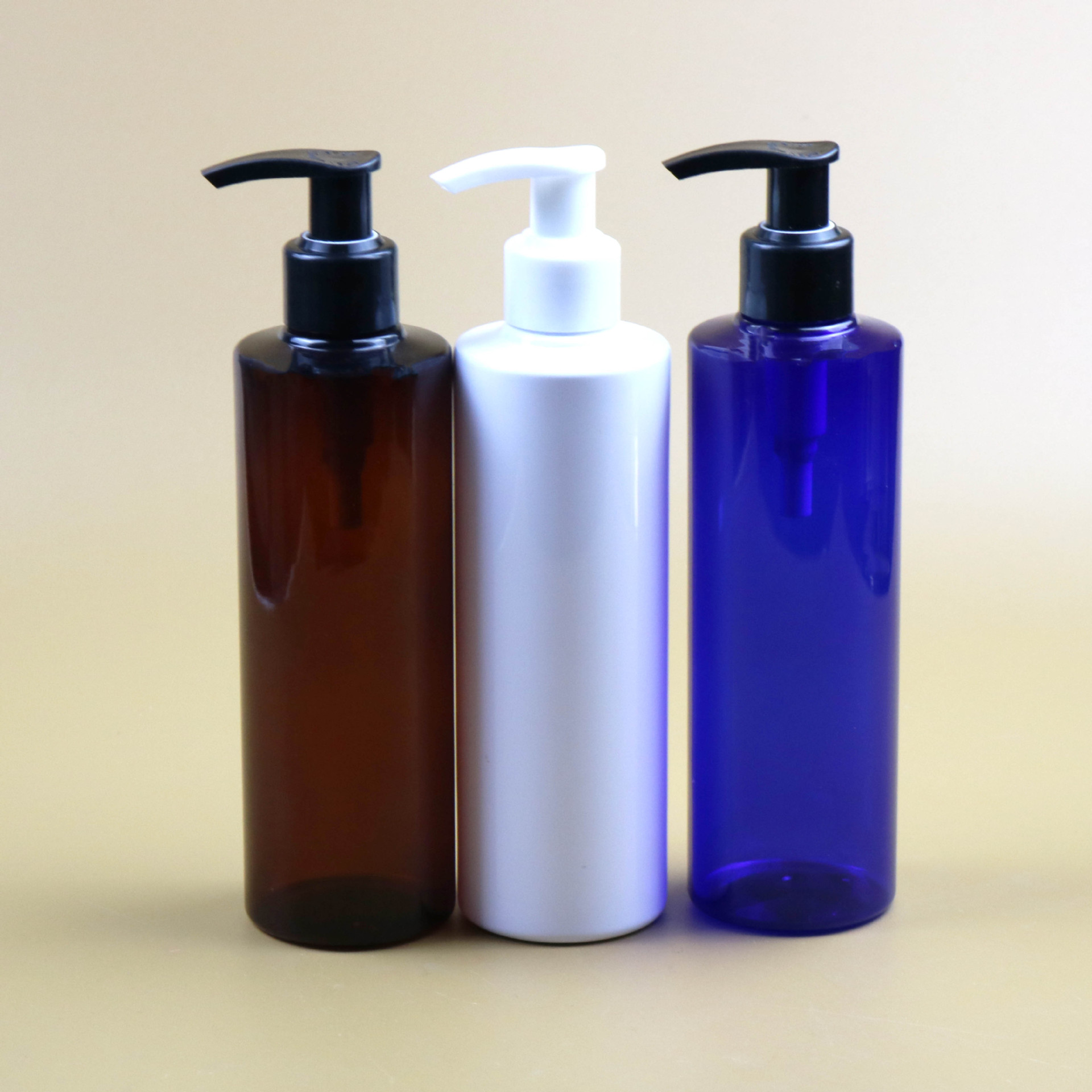 250ml平肩瓶+全塑开关泵1身体乳瓶