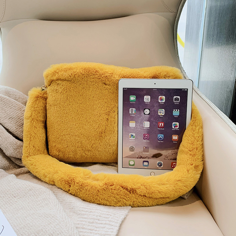 단색 단일 어깨 메신저 가방 가을과 겨울 새로운 패션 손을 들고 푹신한 가방 대용량 조커 푹신한 가방 머리카락