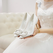 外貿主婚紗婚鞋女2022年新款水鑽方扣宴會禮服伴娘鞋白色高跟鞋子