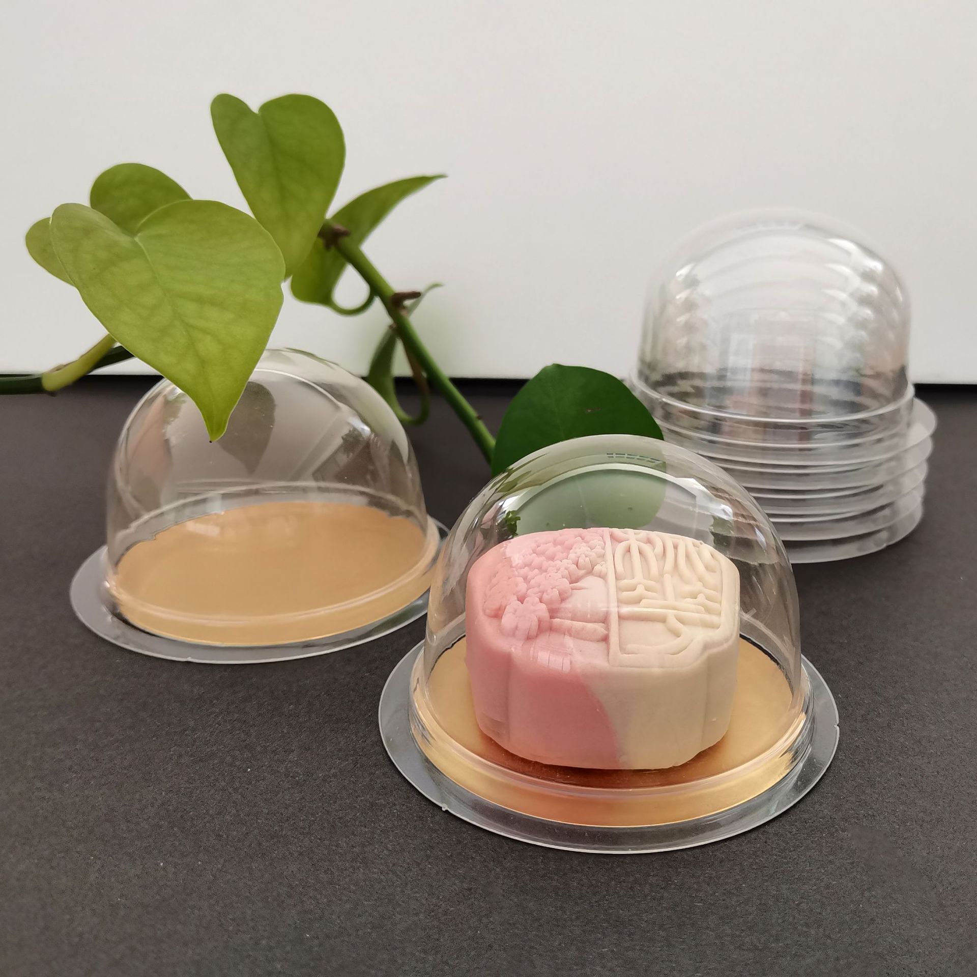 厂家生产60g封口天地盖中秋月饼蛋黄酥点心透明托盒量大优惠