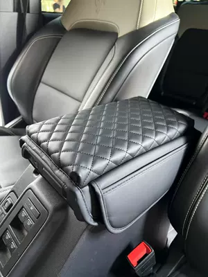 Armrest Box Pad Central Armrest – Armrest box pad - diamond-grid-pocket