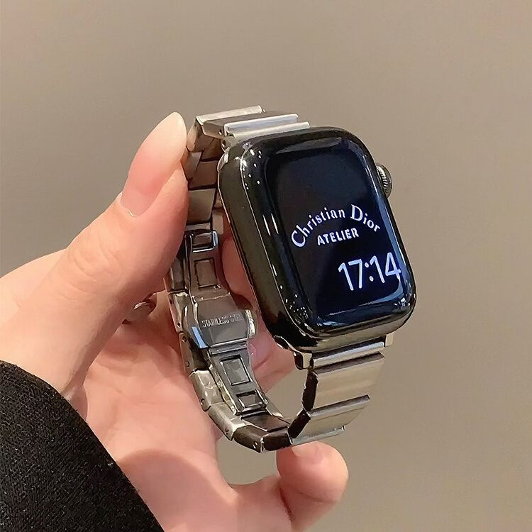 A bamboo plant - silver