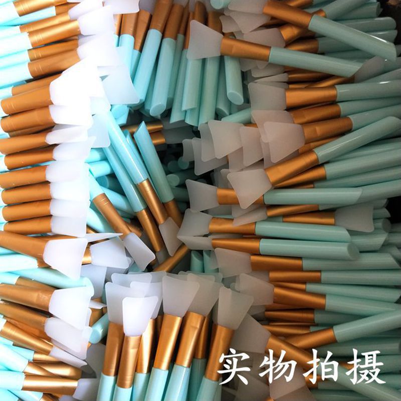 11690780293_734775266