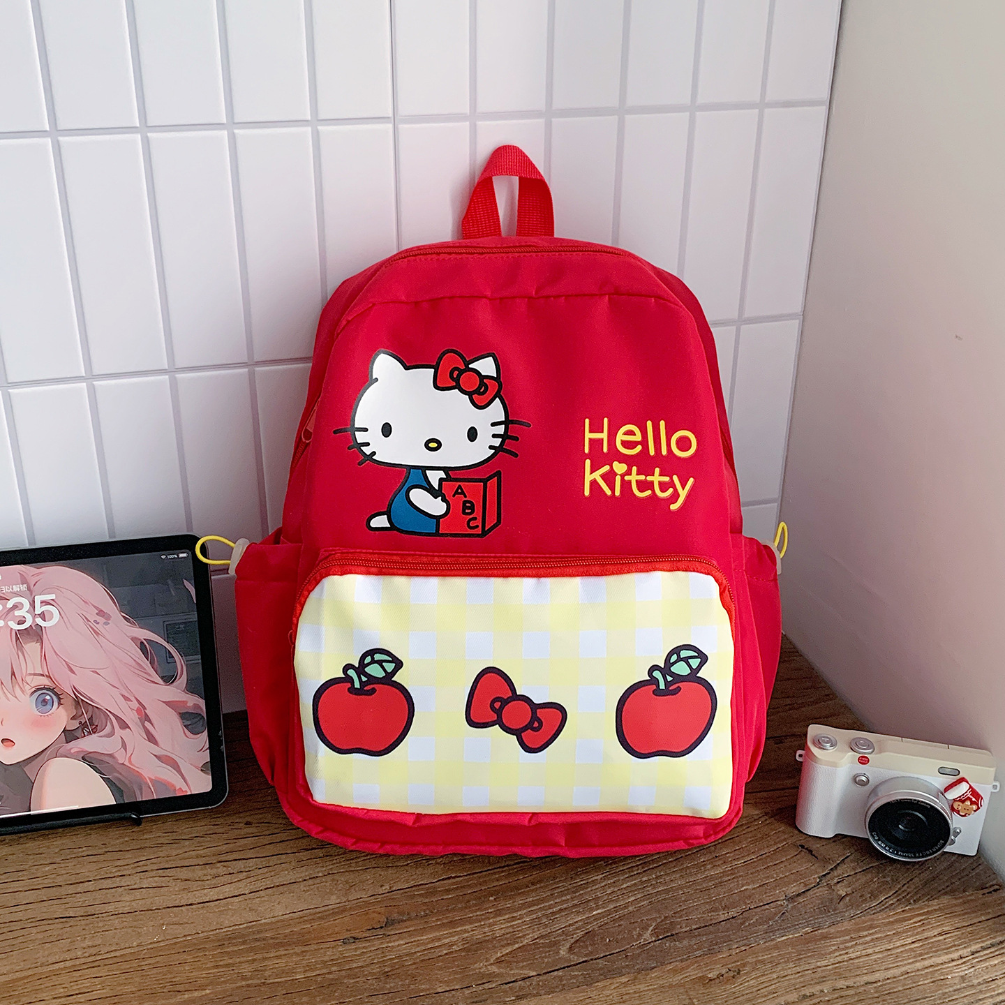 Japanese-style niche ins-style KT cat backpack, versatile student backpack with a campus vibe, high aesthetic appeal, cute for spring outings