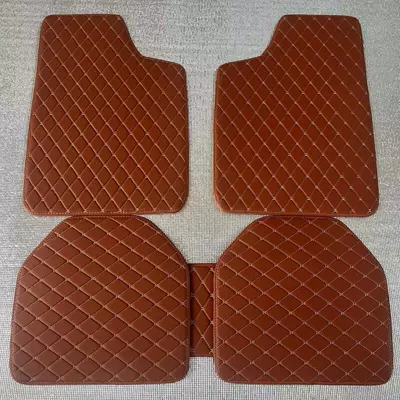 Quilted and Embroidered, Universal Right-Hand – Universal Foot Pad