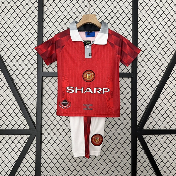 9697 Manchester United home