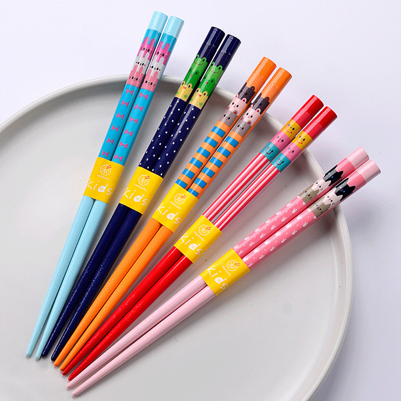 Japanese Imported Kawai Children's Household Chopsticks Dishwasher-Safe Cartoon Cute Household Solid Wood Chopsticks