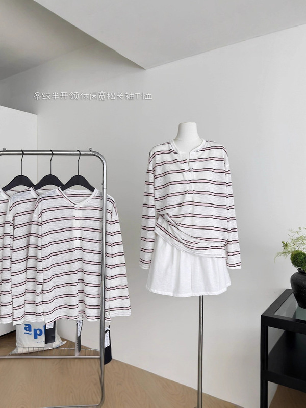 夏のリラックスしたルーズレイジーストライプ長袖日焼け止め服ハーフオープンカラーカジュアルトップ女性の快適な大きいバージョン Tシャツ|undefined