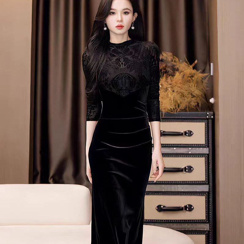 High-End Velvet Dress for Women, Autumn and Winter Inner Slip Dress, Party Gown, Engagement Dress, Hepburn-Style Little Black Dress