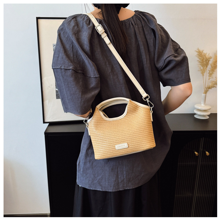 Fashionable bucket bag for women 2025 Summer new style work and commuting patchwork woven bag, simple and casual single-shoulder small bag, trendy undefined