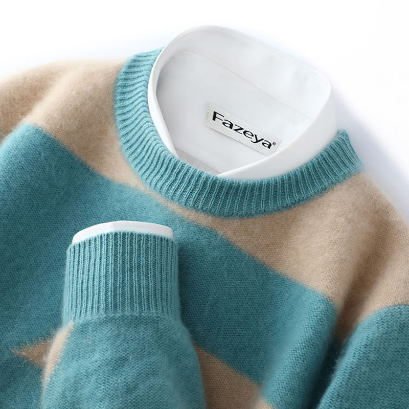 Men's demi-season woolen two-tone sweater with a round collar