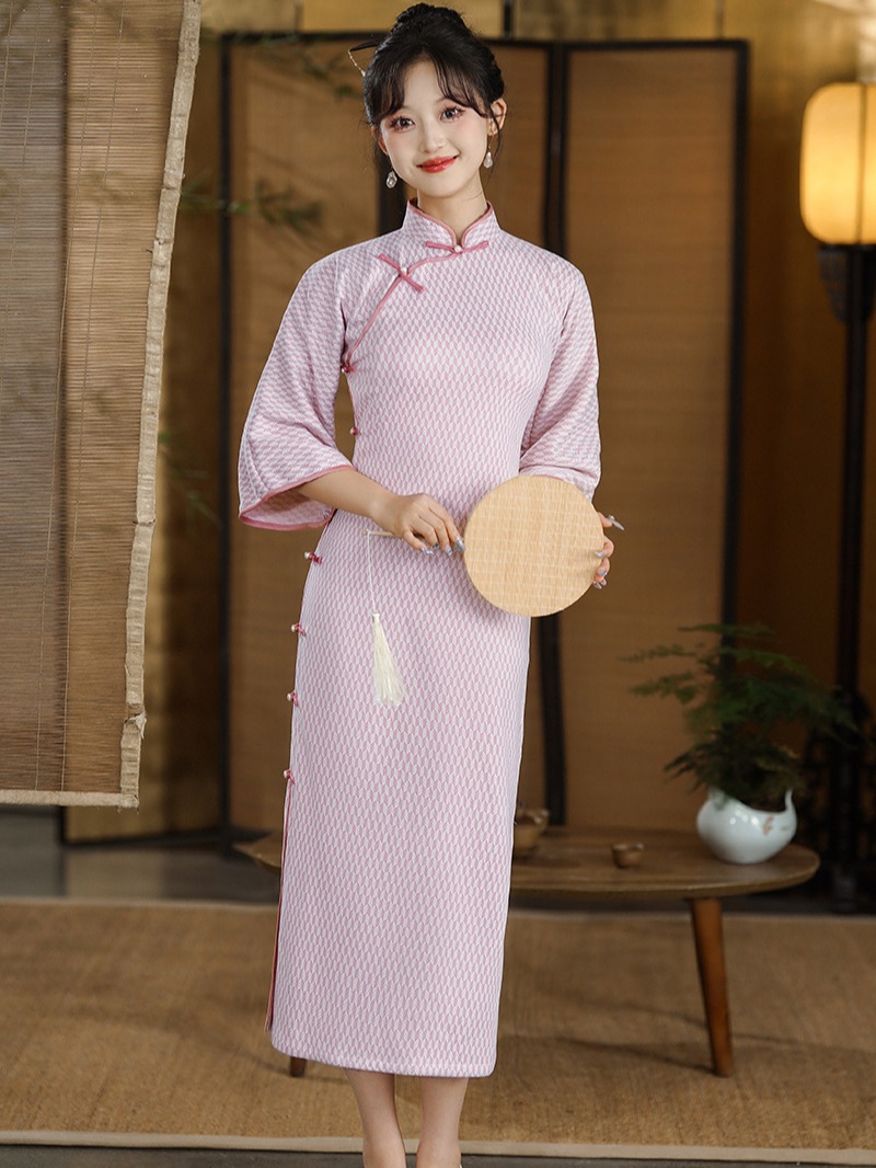 Winter classic cheongsam made of faux fur