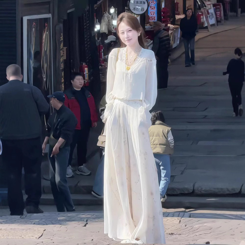 2026 Super Trendy Summer Outfit Set, New Popular Style, High-End Elegant Socialite Style, White Top and Pants Set