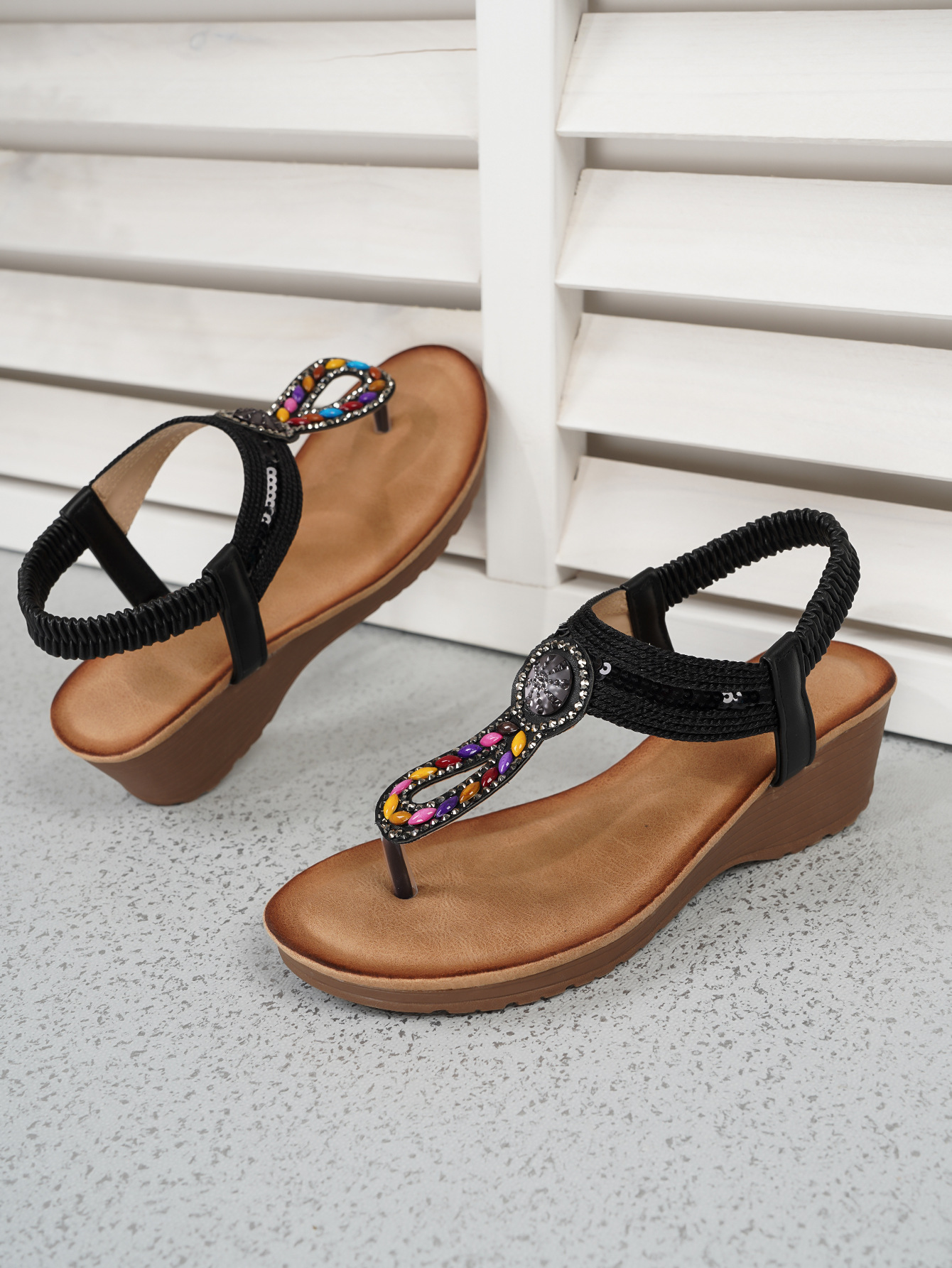 Boheemse sandalen met strass en sleehak voor dames strand_voghion.com