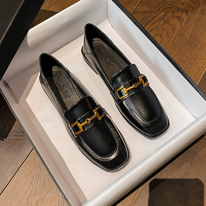 2024 Новые кожаные туфли на толстой подошве, весна-осень, лоферы без шнуровки в британском стиле, однослойные туфли, женские туфли больших размеров, 41-43