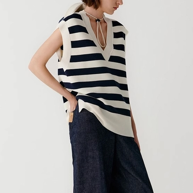 Women's Striped Knitted Vest Autumn New Wool Sleeveless Sweater Outer Vest Vest