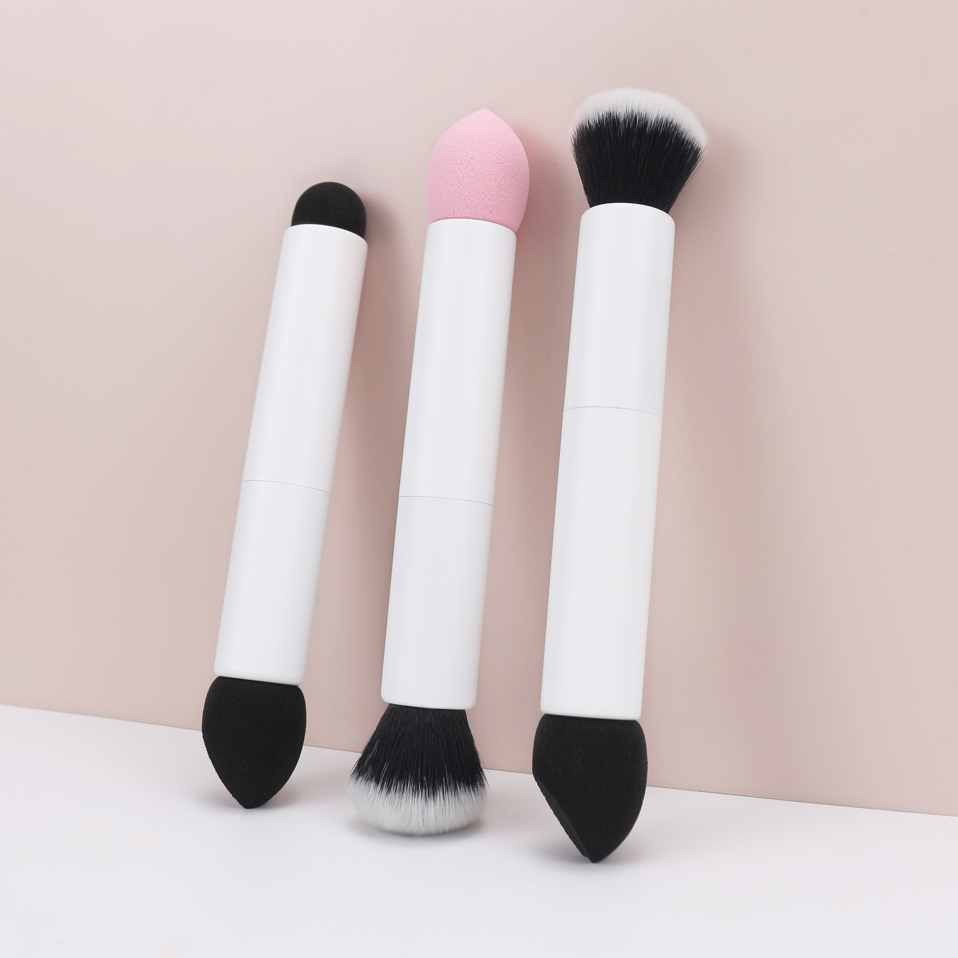 Cepillo de belleza en forma de gota de doble punta, esponja de huevo de belleza en seco y húmedo de doble uso, sombra de nariz, sombra de la línea del cabello, barra de reparación del cabello