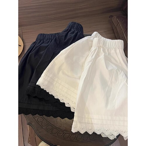 White lace edge splicing casual shorts for women, summer loose matchy-matchy mini skirt home-wide leg pants