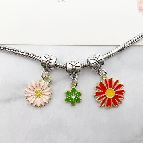 1 Daisy Chrysanthemum Flower DIY Alloy Accessories Oil Cartoon Headband Earring Keychain Ornament