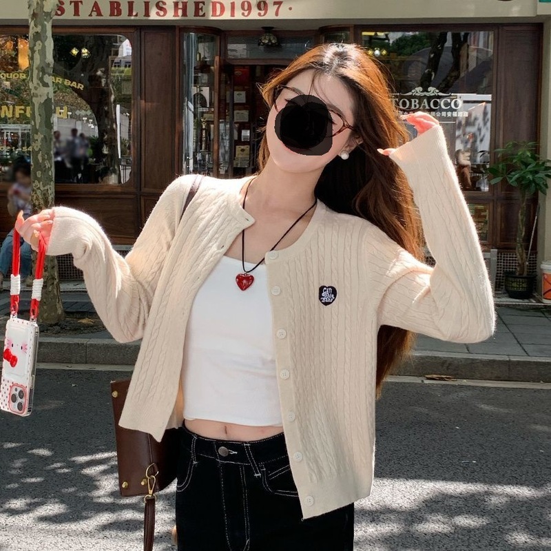 秋冬新款显瘦百搭针织开衫2025麻花外套女高级感韩系独特短款上衣|undefined