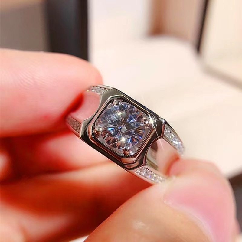 European and American New Arrival Zircon Platinum Plated Men's Ring Simulation Internet Celebrous Fashion Engagement Gift Titanium Steel Men's Diamond Ring