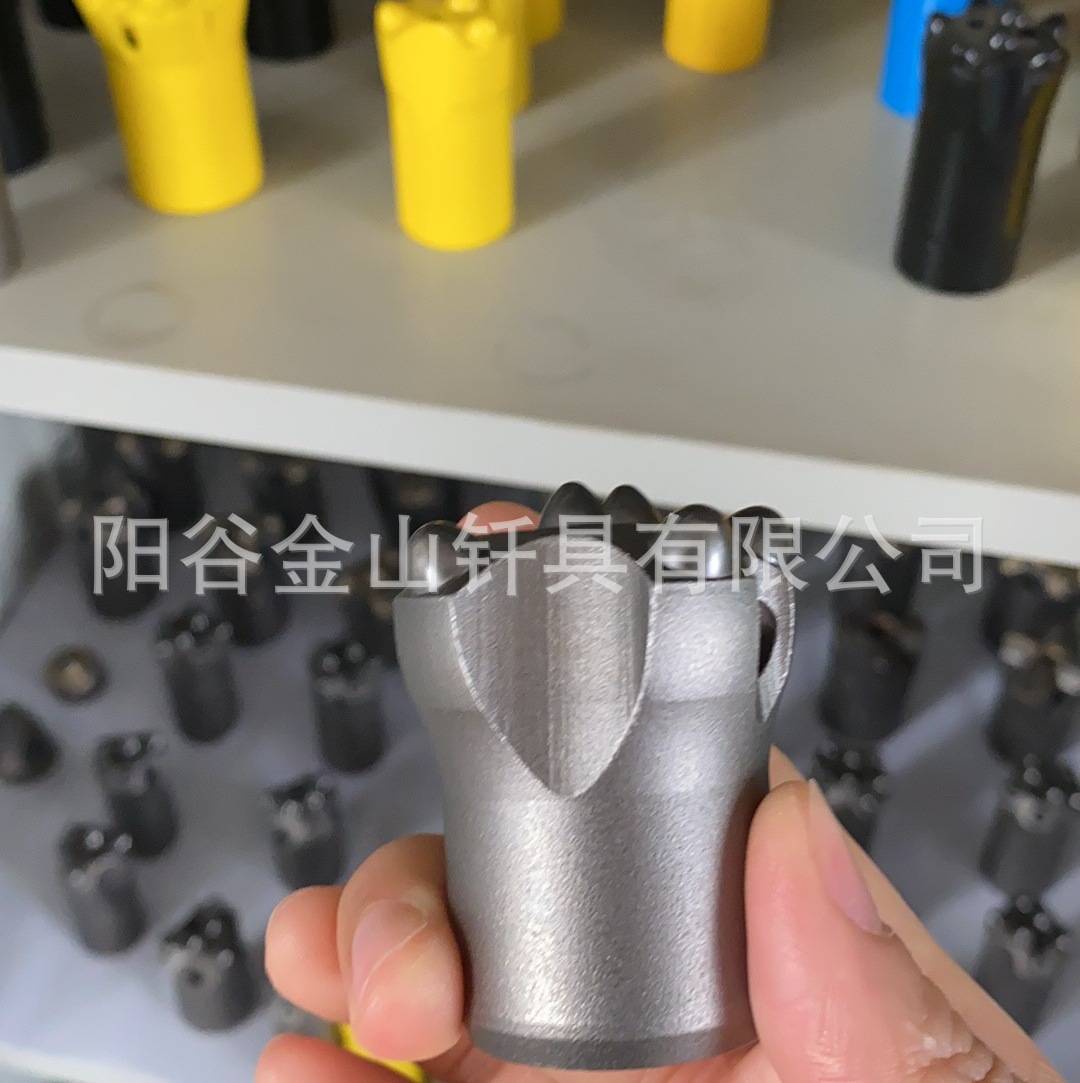 DD7F16968972D52A99D11201CAA1B7