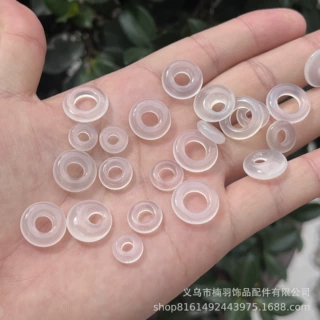 批发 天然白玛瑙平安扣白玉髓偏心扣子圆环散珠子手链项链diy配饰