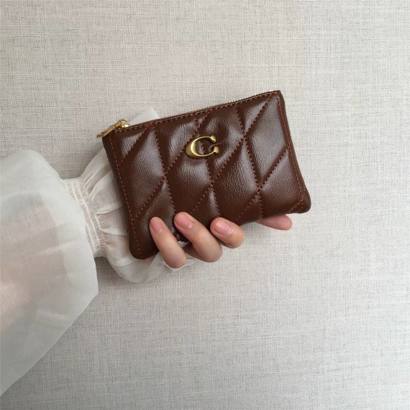 Women's short wallet, new, thin, retro style, made of waxed leather, with a compact design, zipper closure, and a small coin purse for storing cards and other small items Women's short wallet, new, thin, retro style, made of waxed leather, with a compact design, zipper closure, and a small coin purse for storing cards and other small items