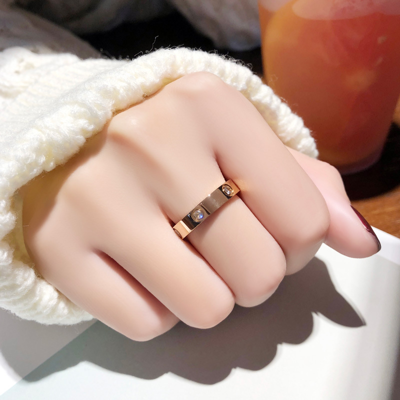 韩版热销钛钢戒指女时尚个性全钻玫瑰金戒指食指指环情侣对戒饰品