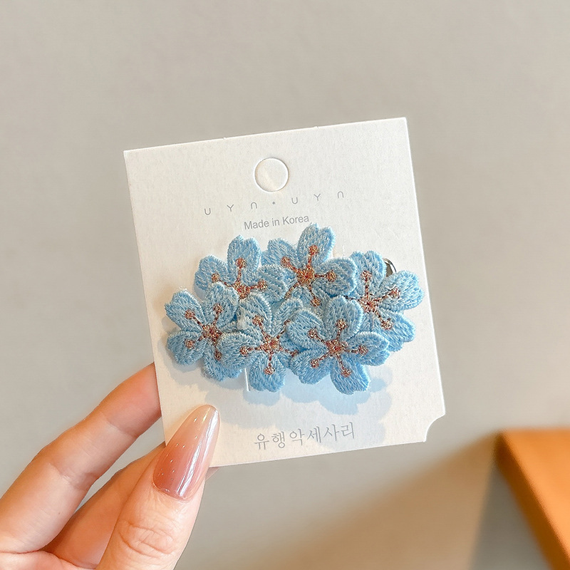 Primavera nuevo estilo flor de cerezo bordado flor horquilla para el cabello exquisito tocado para niños accesorios para el cabello temperamento suave clip lateral clip BBB al por mayor