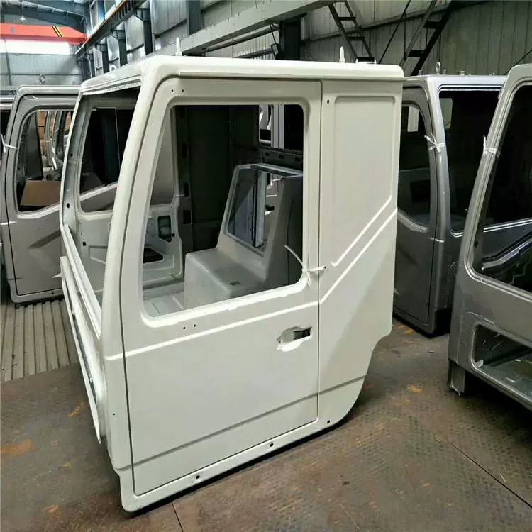 星贝 吊车玻璃钢制 驾驶室总成-中联驾驶室杠前配件