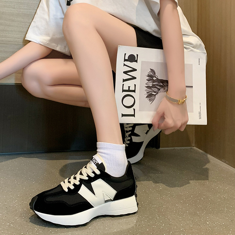 Zapatos de mujer estilo Forrest Gump, primavera/verano 2023, inspirados en las nuevas celebridades de internet. Suela gruesa, estilo casual deportivo._voghion.com