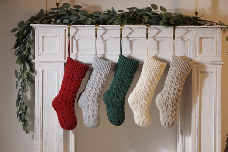 Holiday Occasion Acrylic Material Christmas Festival Christmas Simple Style Color Block Acrylic Holiday Christmas Socks