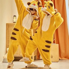 秋冬の新型アニメトラの可愛いサンゴの毛を厚くして、パジャマとベルベットを厚くして、外に着て保温することができます。