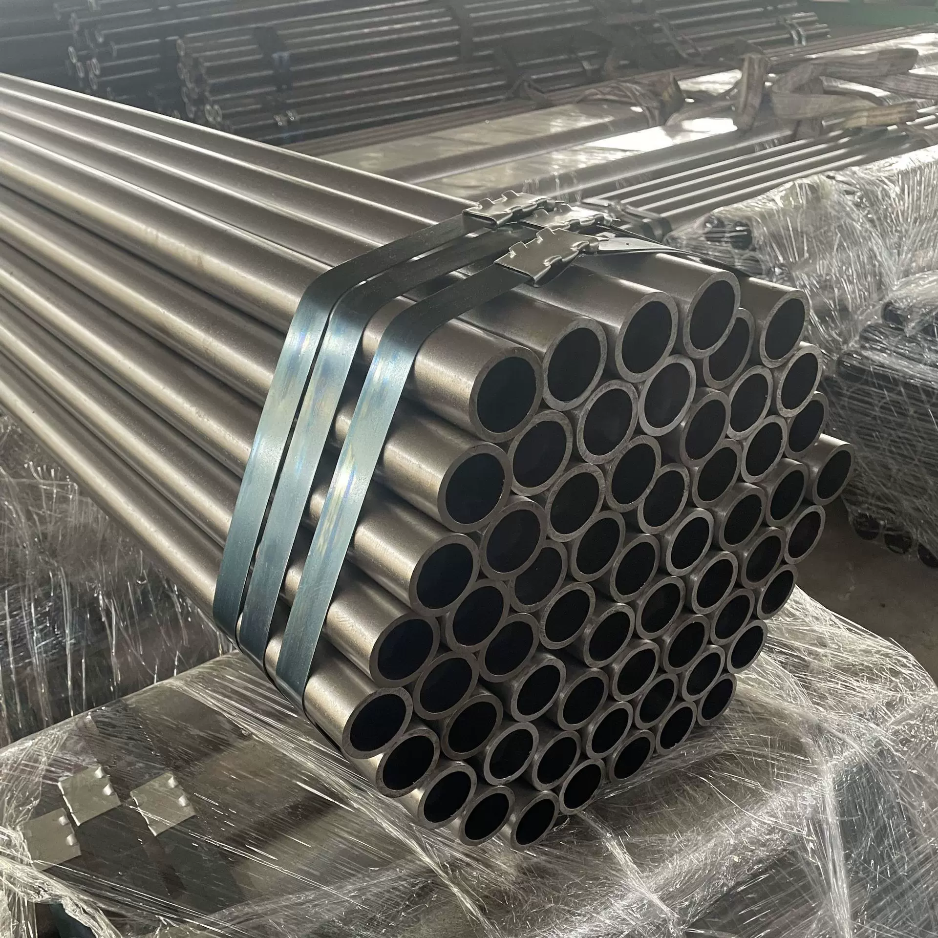 4130无缝钢管30CrMo冷拔钢管SCM430无缝管34CrMo4钢管